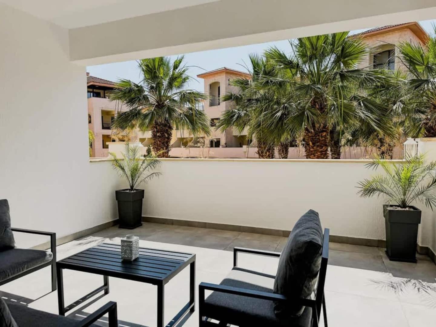 Queens Gardens Paradise Vip, Pool, Mall, Sea Paphos Luaran gambar